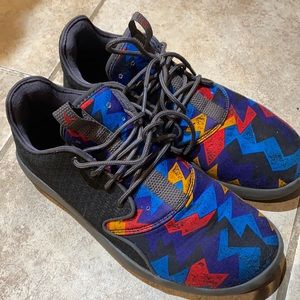 Men’s 7 Youth Jordan sneakers